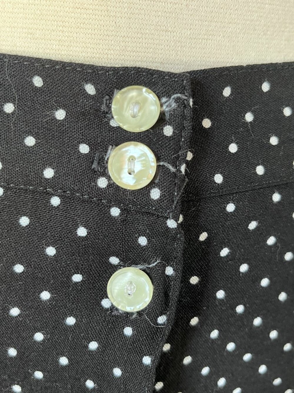 EXPRESS Vintage Maxi Skirt Sz S Black Polka Dots Button Front Rayon Made in USA - Picture 4 of 9